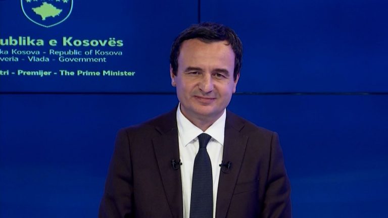 Kryeministri i fjalëve, jo i veprave: Kurti dhe elozhet e tij të së dielave