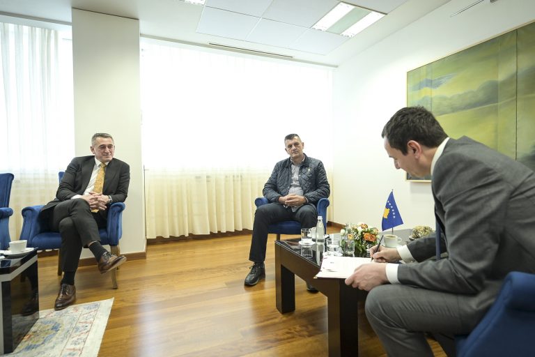 Qeveria e shkarkon zv/Ministrin e Nenad Rashiçit, por me kërkesë të këtij të fundit