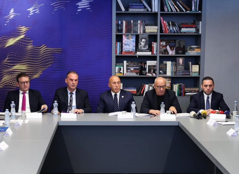 Koalicioni i ideologjive të ndryshme, por me qëllim të njëjtë