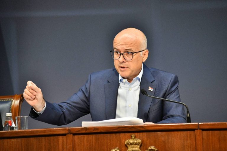 Propaganda serbe nuk ka të ndalur