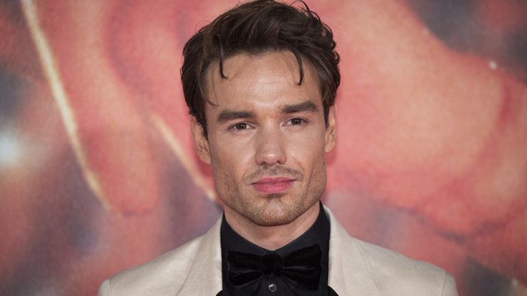 Familja thyen heshtjen pas vdekjes tragjike të Liam Payne