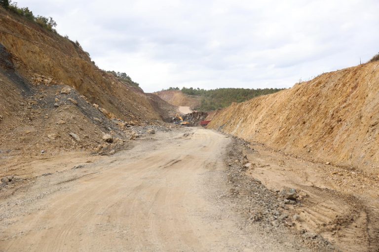 LDK e AAK i reagojnë Aliut, pasi pranoi se Kurti kishte gënjyer për Autostradën e Anamoravës