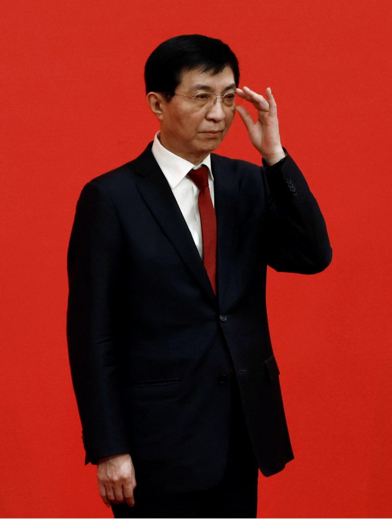 Wang Huning: Ideologu i Xi Jinping që po drejton përpjekjet për “pushtimin” e Tajvanit
