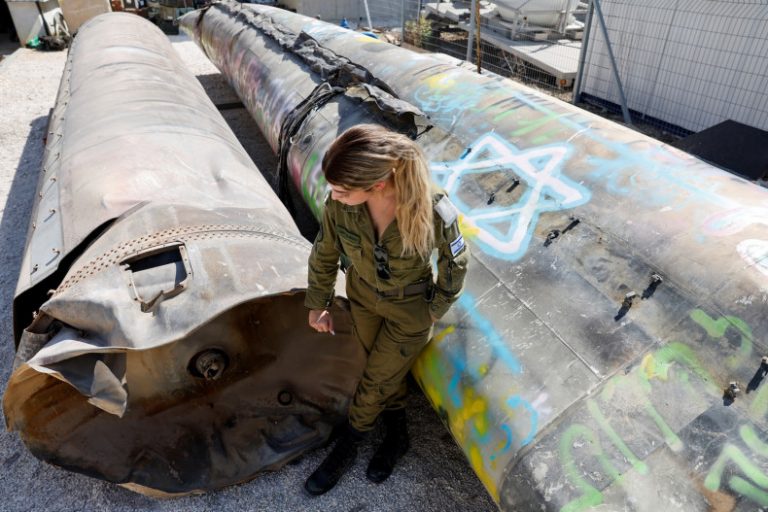 Izraeli “pritet të godasë ushtrinë iraniane dhe objektet energjetike”