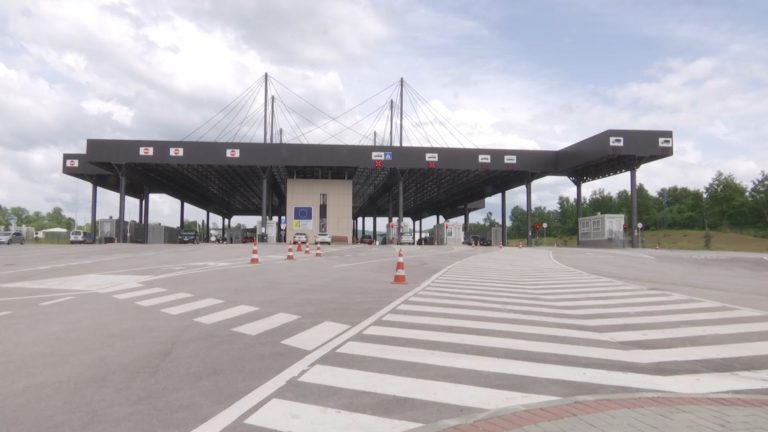 BE mirëpret heqjen e masave ndaj mallrave serbe