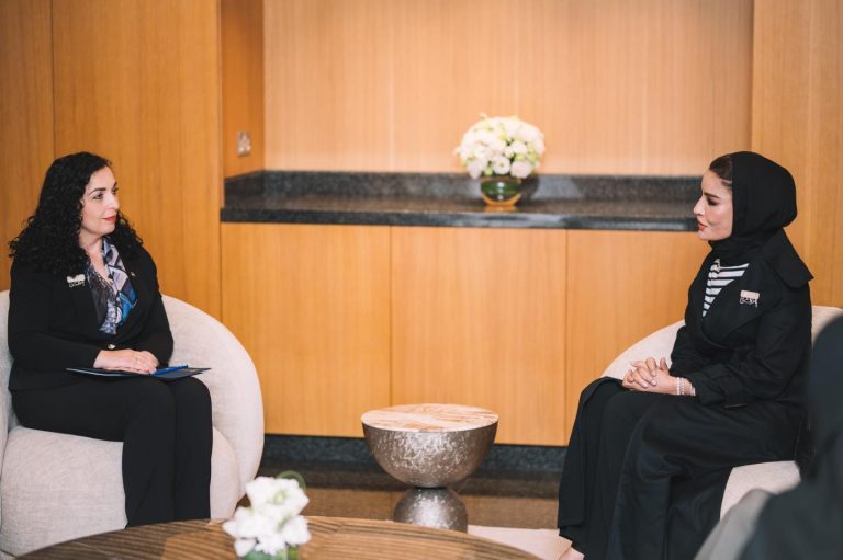 Osmani takoi Lartmadhërinë e Saj, Sheikha Moza bint Nasser