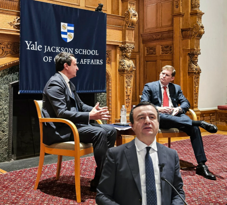 Ligjëratat prioritare: Përse Kryeministri Kurti zgjedh fjalimet para Aksionit?