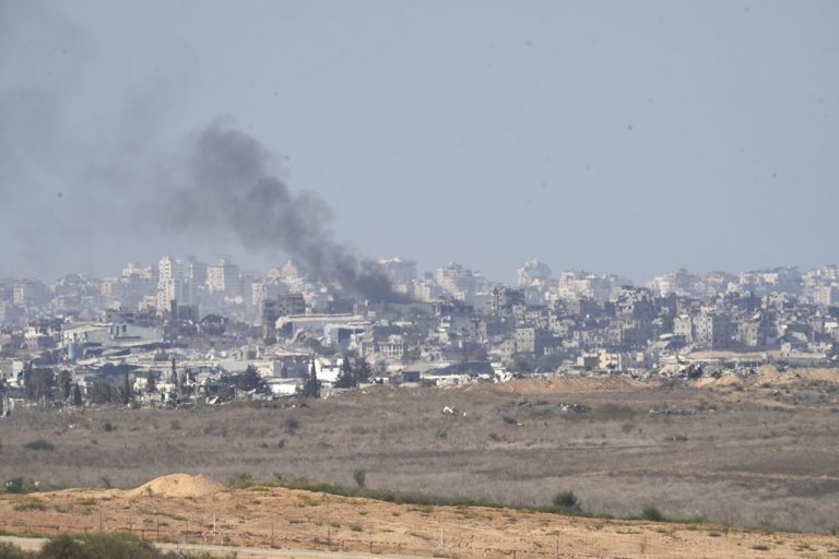 Vriten shumë refugjatë nga sulmet izraelite