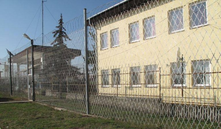 Bajrush Xhemaili rrëfen për torturat që përjetoi në burgun e Lipjanit