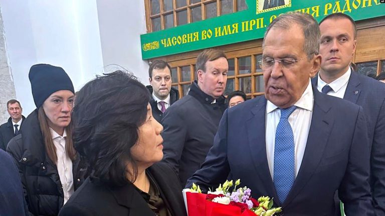 Choe Son Hui: Koreja e Veriut do ta mbështesë Rusinë derisa të triumfojë në Ukrainë