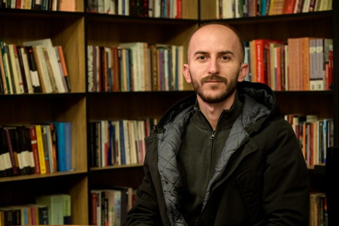 Zëdhënësi i Vetëvendosjes, Arlind Manxhuka