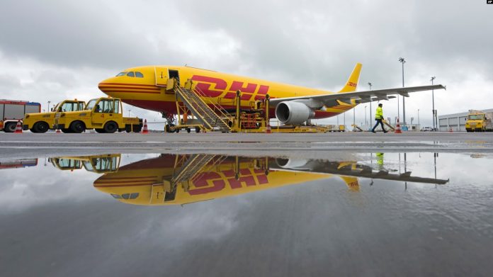 Një avion i kompanisë DHL. Fotografi ilustruese