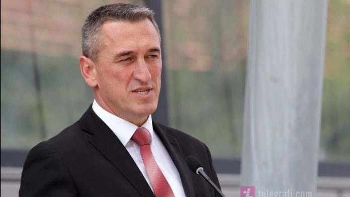Ministri për Komunitete dhe Kthim, Nenad Rashiq