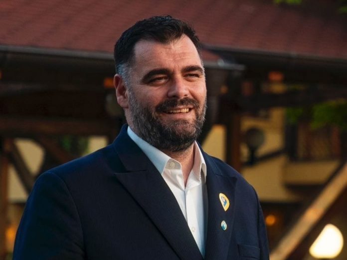 Ish-kryetari i Këshillit Nacional të Shqiptarëve në Serbi, Ragmi Mustafi