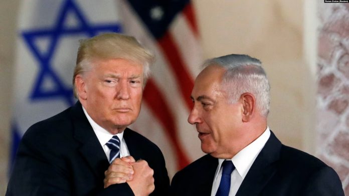 Kryeministri i Izraelit, Benjamin Netanyahu, djathtas, me presidentin e zgjedhur amerikan, Donald Trump.