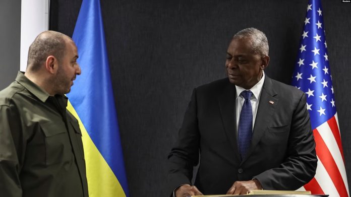 Sekretari amerikan i Mbrojtjes Lloyd Austin dhe ministri i mbrojtjes i Ukrainës, Rustem Umerov