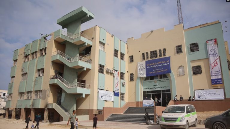 OBSH: Mbi 100 pacientë do të evakuohen nga Gaza