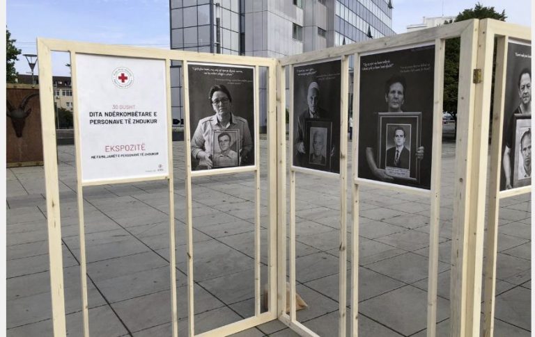 Strategjia për Drejtësi Tranzicionale, kritikohet për mungesë gjithëpërfshirjeje