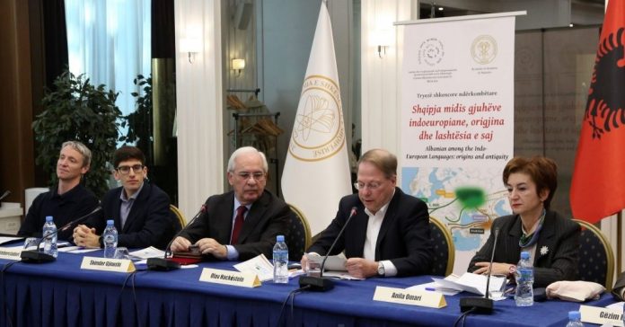 “Shqipja midis gjuhëve indoevropiane, origjina dhe lashtësia e saj”