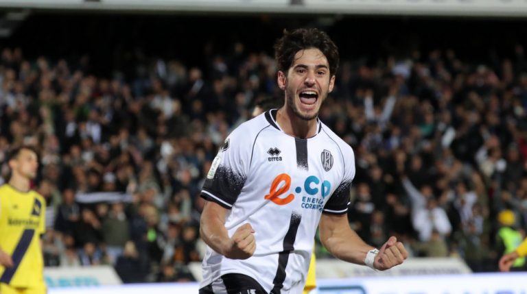 Lojtari shqiptar drejtë Serie A