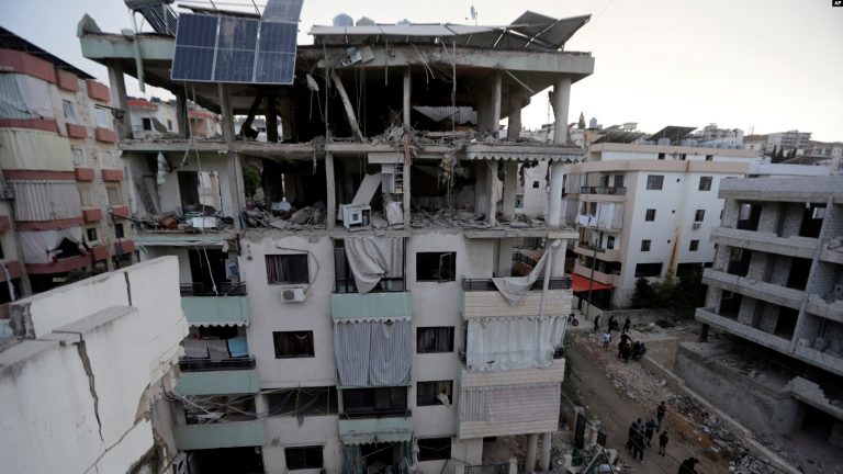 Sipas Ministrisë libaneze, mbi 3.000 të vrarë në Liban gjatë 1 viti lufte mes Izraelit dhe Hezbollahut