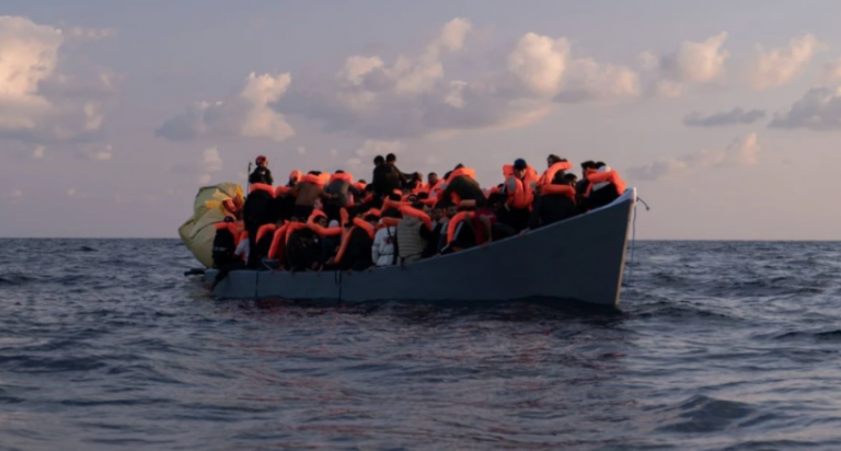 Shpëtohen qindra migrantë në brigjet e Libisë