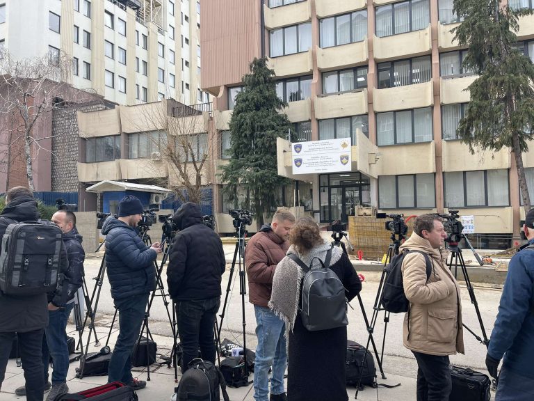 Kurti nuk paraqitet në PSRK si dëshmitar, ende nuk dihet nëse do t’i përgjigjet thirrjes