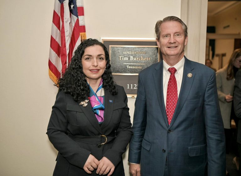 Osmani takon kongresistin republikan, diskutojnë thellimin e bashkëpunimit ekonomik