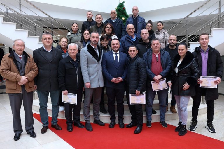 Ushtria e Kosovës bëhet me kuzhinier