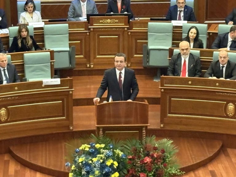 Kurti: Kosova dhe Shqipëria, shprehje e një aspirate për bashkimin kombëtar