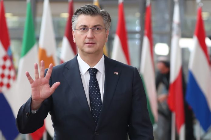 Kryeministri i Kroacisë, Andrej Plenkoviq