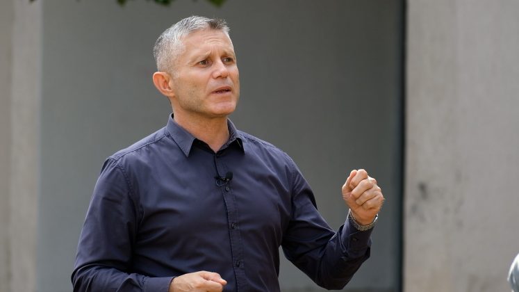 Eksperti i sigurisë, Burim Ramadani