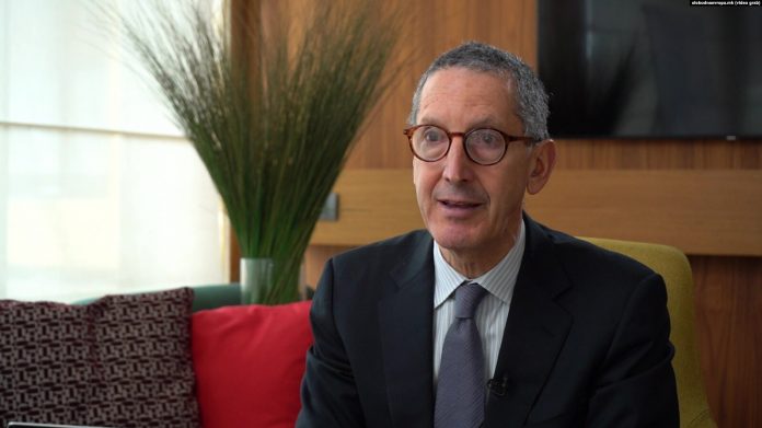 Edward Joseph, ligjërues në Universitetin Johns Hopkins në SHBA.