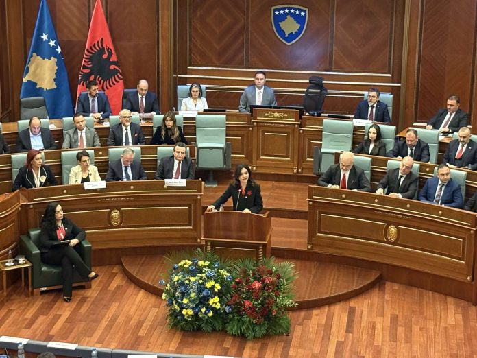 Kryetarja e Kuvendit të Shqipërisë, Elisa Spiropali