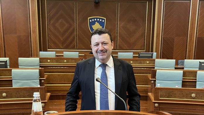 Deputeti i PDK-së, Hajdar Beqa