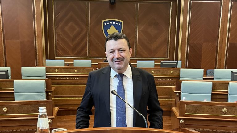 Beqa shpërndan letrën e Thaçit drejtuar NATO-s për FSK-në në Veri