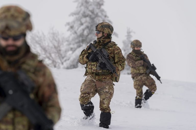 KFOR-i njofton për patrullime të ushtarëve italianë në bjeshkët e Istogut në “kushte ekstreme”