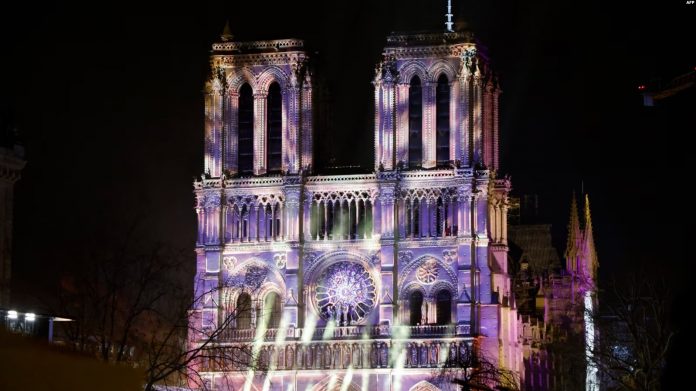 Katedralja Notre Dame.