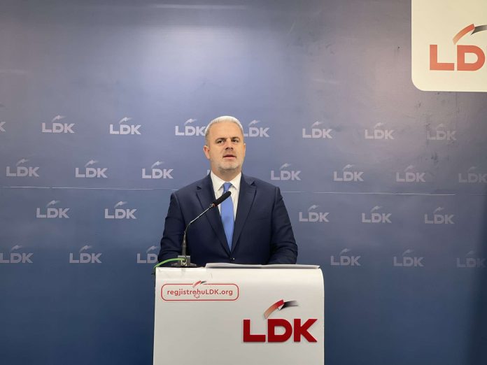 Anëtari i kryesisë së Lidhjes Demokratike të Kosovës (LDK), Visar Azemi