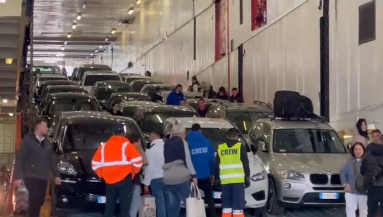 Fluks i emigrantëve në Shqipëri për festat e fundvitit