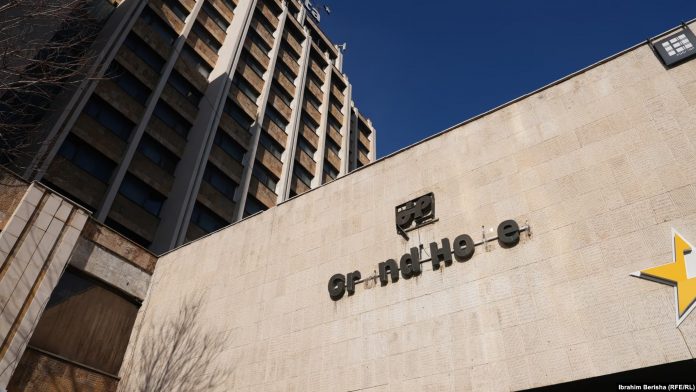 Ndërtesa e Hotelit Grand në Prishtinë.