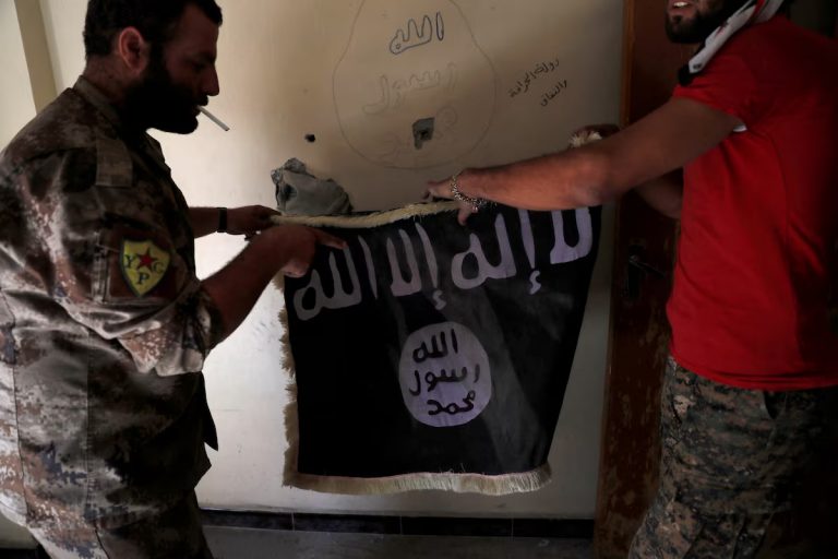 ISIS mund të gjejë motiv dhe mundësi në Sirinë e “çliruar”