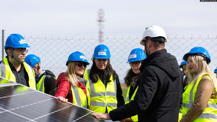 USAID-i ka siguruar ekspertizë teknike për të ndihmuar Korporatën Energjetike të Kosovës në themelimin e divizionit të ri për energji të ripërtërishme.
