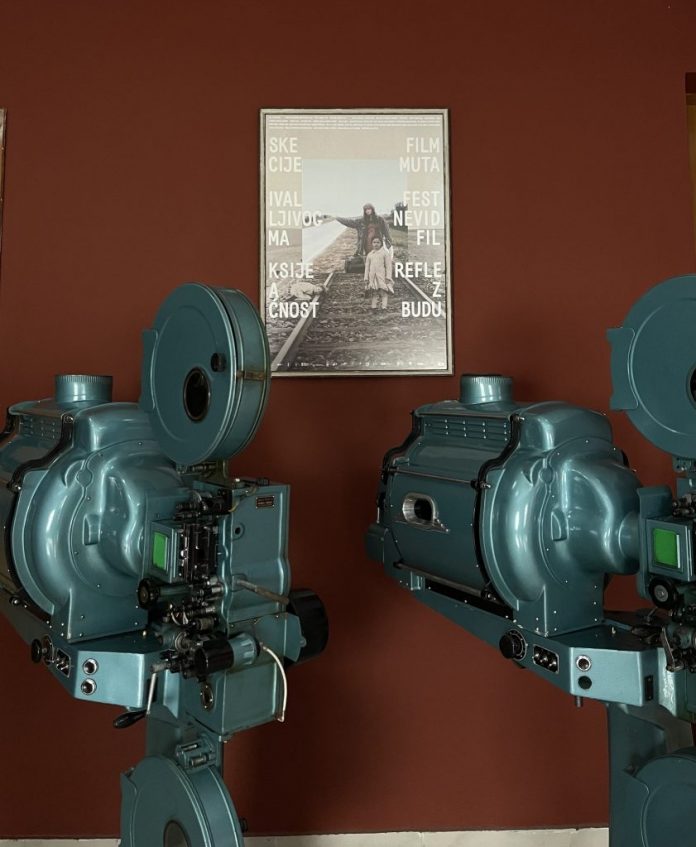 EU4Culture: Hermelinda, inxhinierja kimiste që jep kontribut në Arkivin e Filmit