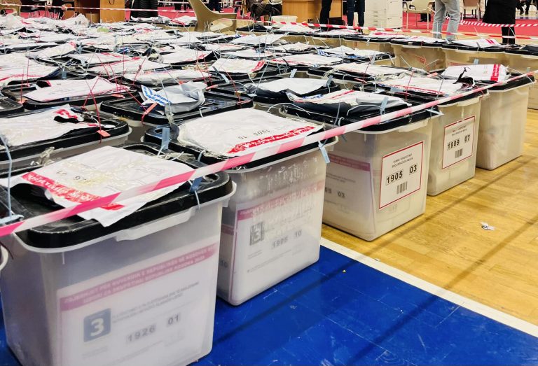 Prokuroria e Pejës nis hetime për dyshime të manipulimit me vota në Junik
