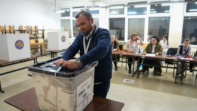 Verifikohen dhe numërohen rreth 60% e vendvotimeve në nivel vendi