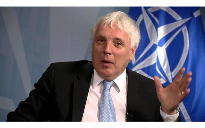 Ish-zëdhënësi i NATO-s, Jamie Shea