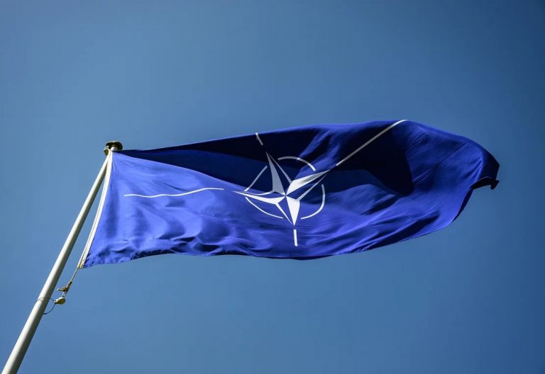 NATO i vë Serbisë kushte: Drejtësi për Banjskën dhe sulmin ndaj KFOR-it në Zveçan
