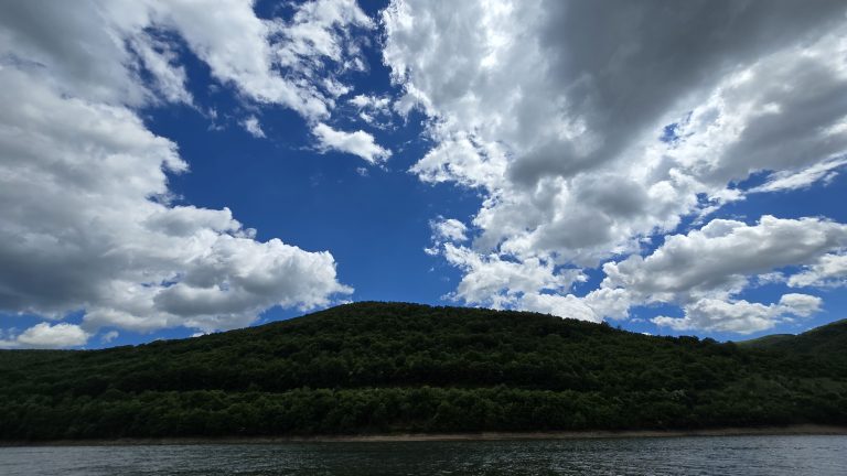 Parashikimi i motit për ditën e diel