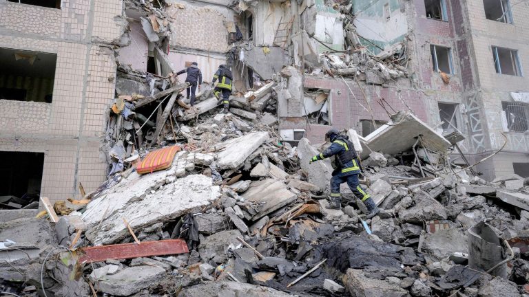 Rusia pretendon se mori një rajon në Ukrainë, kjo e fundit vazhdon sulmet me dronë